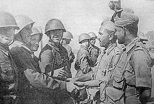 Soviet and British soldiers in Iran