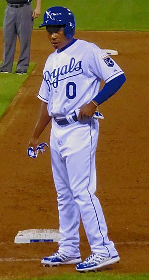 Terrance Gore pinch running for the Kansas City Royals on September 1, 2015 (Cropped)