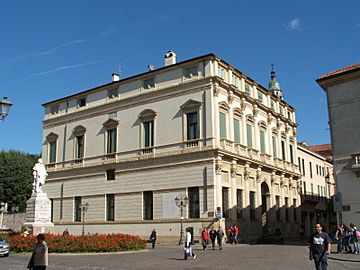 Palazzo Thiene Bonin Longare Vicenza centro storico