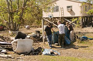 FEMA - 39307 - Clean up continues in Texas