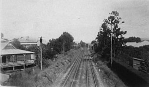 StateLibQld 1 182335 Railway line at Graceville, ca. 1915