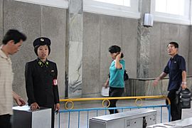Laika ac Pyongyang Metro (7953414514)