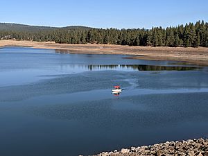Prosser Creek Reservoir from dam with boat