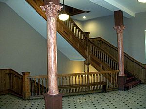 Washington County Courthouse (Arkansas) stairs