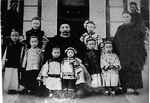 Yuan Shikai and his kids