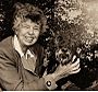 Eleanor Roosevelt with Fala 2