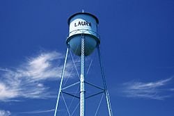 Water tower in Laura