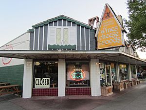 Otto's, Portland, Oregon - 2012.JPG