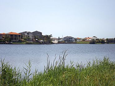 Canal and houses 2 in Clear Island Waters, Queensland.jpg