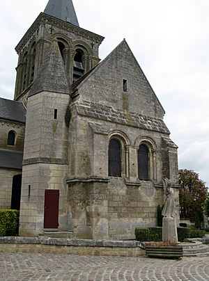 Acy église et monument-aux-morts 1