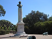 General Eliott bronze bust in the Gibraltar Botanic Gardens