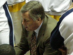 Mike Montgomery in huddle at 2008 Golden Bear Classic championship game