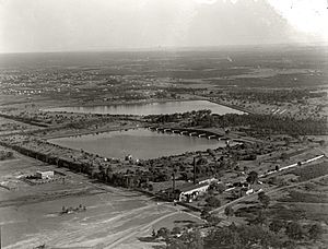 Potts Hill Reservoir - 2 Aug 1937 (29869455400).jpg