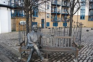 Statue of Sandy Irvine Robertson OBE, Leith - geograph.org.uk - 2367265
