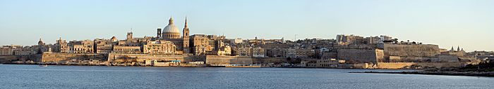 Valletta-panorama-fromsliema