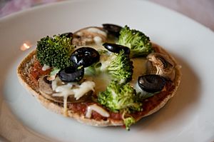 Vegetarian pizza toast