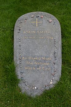 John Smith grave on Iona August 2014