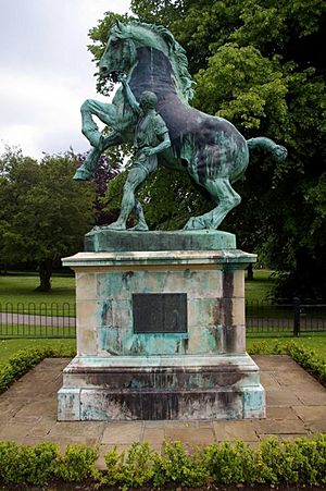 Malvern park horse and tamer statue