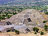 Mexico-3511 - Pyramid of the Moon (2214742994).jpg