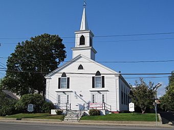 Osterville Baptist Church, Osterville MA.jpg