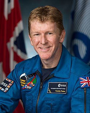 Timothy Peake, official portrait