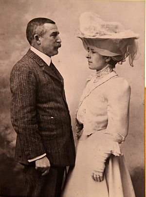 Henry Wellcome and his wife Syrie, c. 1902. Unknown photographer. The Wellcome Collection, London