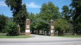 Main entrance to Prairie Grove Battlefield State Park