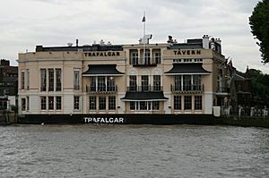 Trafalgar Tavern-358SFEC LONDON-20070917