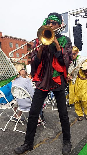 Dave Davis with Sun Ra Arkestra National Folk Festival Greensboro NC 154732.jpg