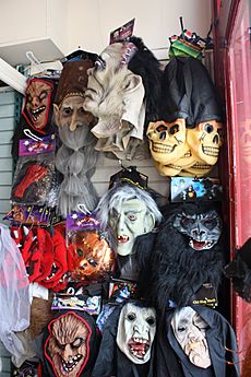 Halloween Shop, Derry, September 2010 (02)