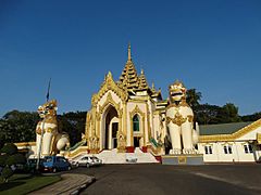 Northern gate to Shvedagon pagoda
