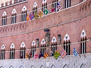 Siena Palazzo Pubblico 20030813-349