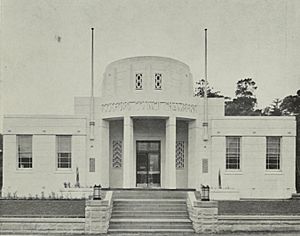 Gosford Council Chambers in Building magazine 24 May 1939