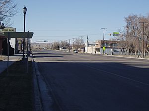Looking northward along Huntington's Main Street, March 2008