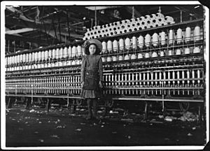 Young spinner in Roanoke Cotton Mills. Said 14 years old, but it is doubtful. Roanoke, Va. - NARA - 523433