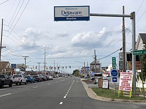 2022-07-14 17 15 33 View north along Delaware State Route 1 (Coastal Highway) at Fenwick Avenue just south of Fenwick Island in Sussex County, Delaware