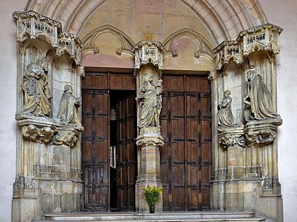 Dijon (Côte-d'Or) - Chartreuse de Champmol - Porte de la chapelle - 11854774666
