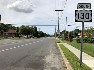 2018-08-25 10 32 25 View south along U.S. Route 130 (Virginia Avenue) at Trumbull Street in Penns Grove, Salem County, New Jersey