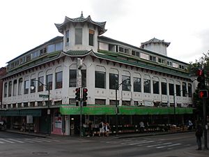 Honolulu-Chinatown-WoFat-building