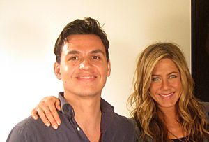 Jennifer Aniston and Andres Useche image 2