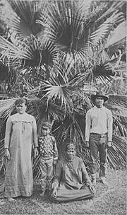 Kaluaikoolau and family (PP-75-1-015)