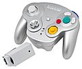 Nintendo-GameCube-Wavebird-Silver