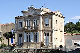 The town hall in Labastide-en-Val