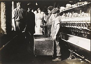 Lewis Wickes Hine - Young Doffers in the Elk Cotton Mills, Fayetteville, Tennessee - Google Art Project