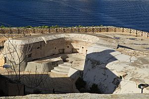 Malta - Valletta - Triq Sant Andrija - St. Andrew's Bastion 03 ies