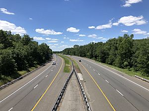 2021-06-24 11 42 49 View south along Interstate 295 from the overpass for U.S. Route 130 northbound in Logan Township, Gloucester County, New Jersey