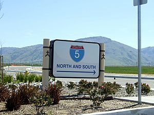 Highway directional sign in Wheeler Ridge, California, 2011