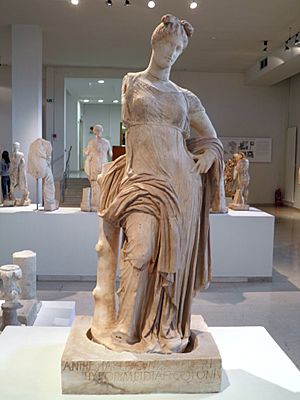 Marble cult statue of Aphrodite Hypolympidia, from the santuary of Isis, 2nd c. BC, Archaeological Museum, Dion (7079958443)