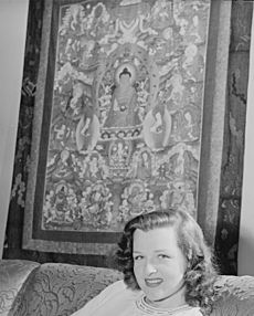 Face detail, Jo Stafford with Tibetan buddhist thangka art from Tibet in 1946 New York City (Portrait of Jo Stafford, New York, N.Y.(?), ca. July 1946) (LOC) (5148793528) (cropped) (cropped)