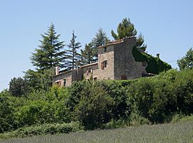 18th century farmhouse in Provence near the village of Viens